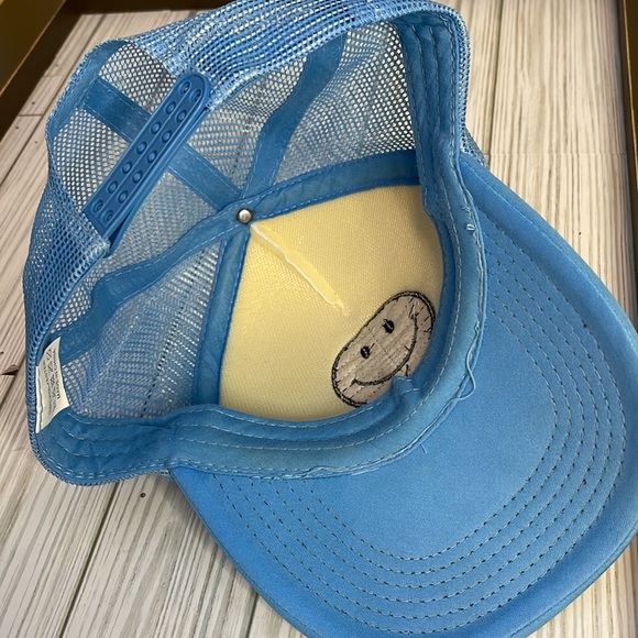EMOJI Trucker Hat - Picture 5 of 6